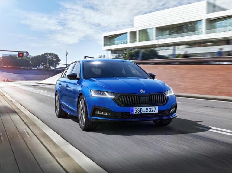 SKODA OCTAVIA SW a noleggio a lungo termine