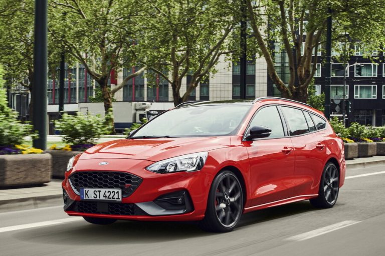 FORD FOCUS SW a noleggio a lungo termine