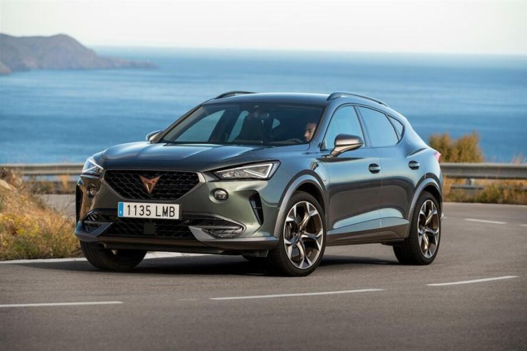 CUPRA FORMENTOR a noleggio a lungo termine