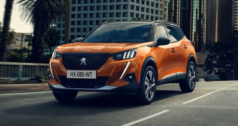 PEUGEOT 2008 a noleggio a lungo termine
