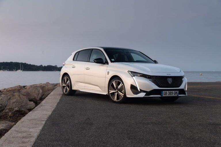 PEUGEOT 308 SW a noleggio a lungo termine