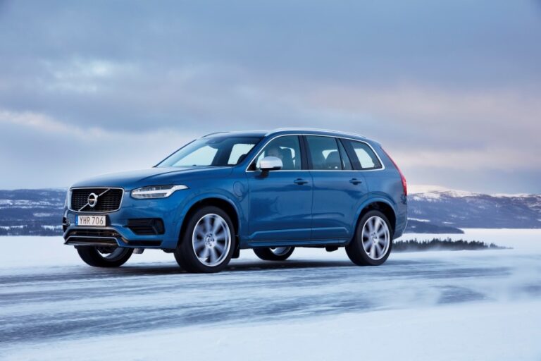 VOLVO XC 90 a noleggio a lungo termine