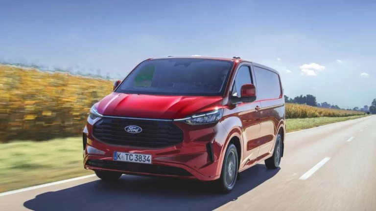 FORD TRANSIT CUSTOM a noleggio a lungo termine