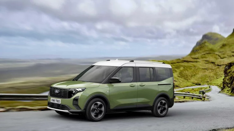 FORD TOURNEO COURIER a noleggio a lungo termine